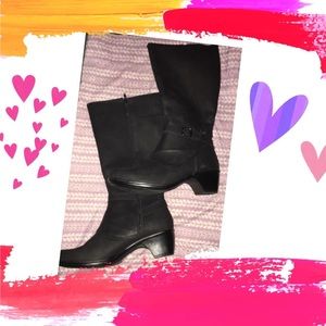 Black Boots!